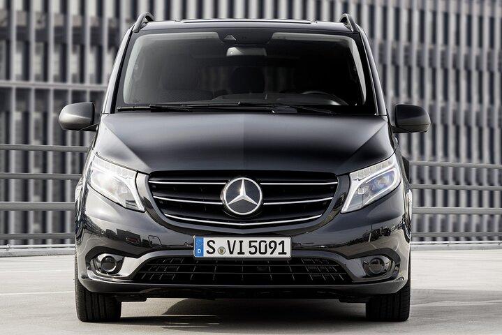 Parijs stad naar CDG (Roissy) privéluchthaventransfer