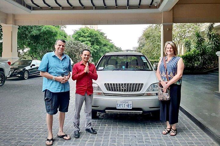 Privat taxaoverførsel fra Phnom Penh til Siem Reap med engelsktalende chauffør