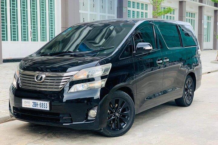 Privétaxitransfer van Phnom Penh naar Siem Reap met Engelssprekende chauffeur