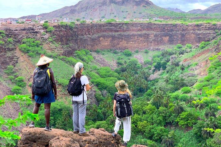 Isola di Santiago: escursione di 4 ore nella valle di Calabaceira e tour guidato a Cidade Velha
