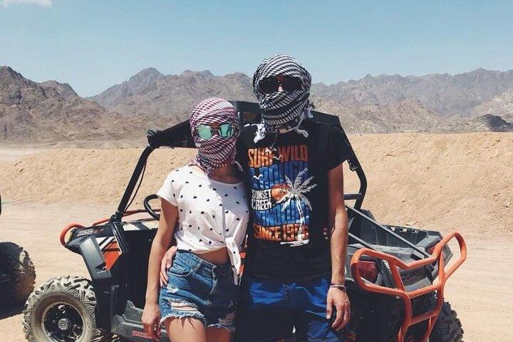 Safari en el desierto en Sharm Elsheikh quads y coches buggy