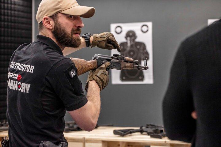 Ultimate Shooting Experience | Prags bredaste utbud av vapen