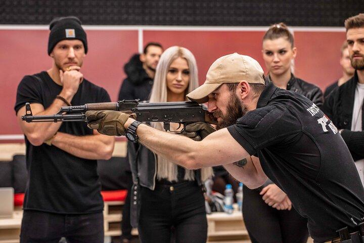 Ultimate Shooting Experience | Prags bredaste utbud av vapen