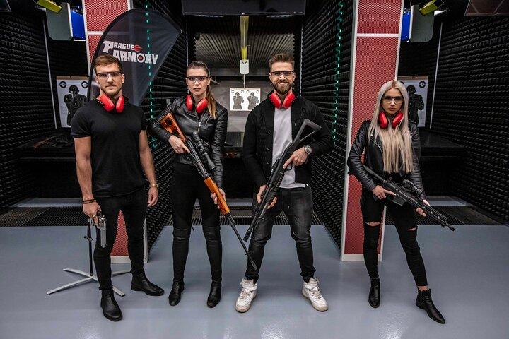 Ultimate Shooting Experience | Prags bredaste utbud av vapen