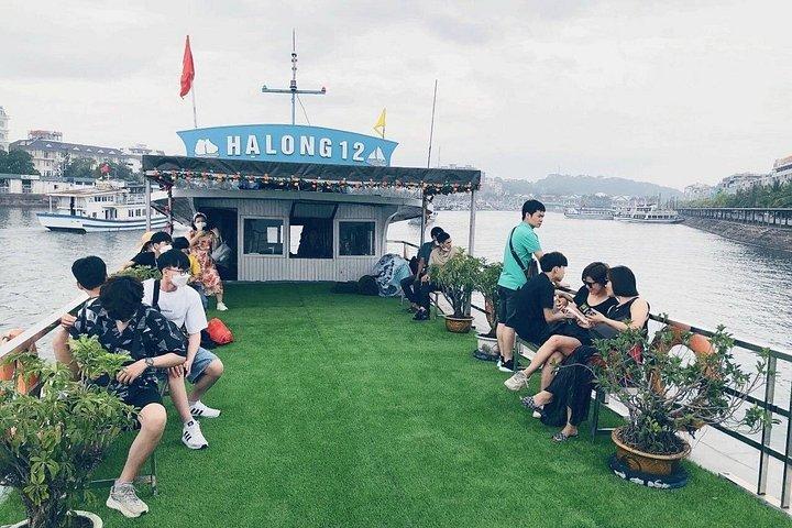 ハロン湾 1 日 6 時間 - カヤック、洞窟訪問、水泳のクルーズ