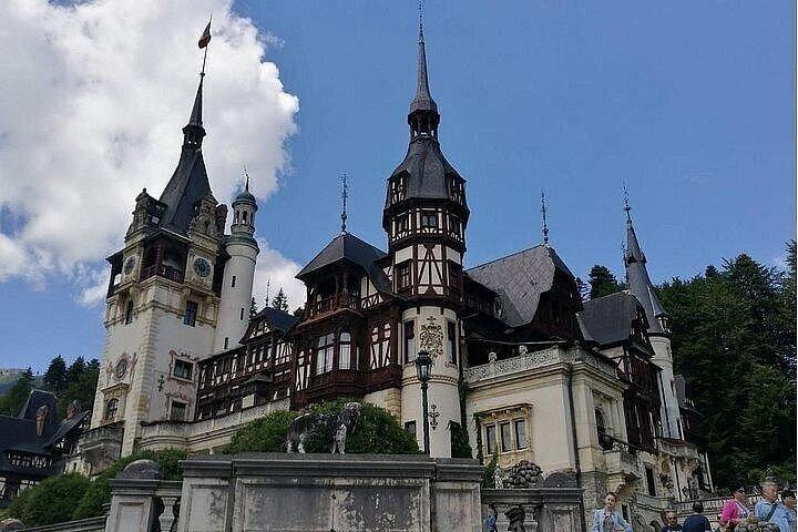 ヨーロッパ最大の塩鉱山とカルパティアの本物の村