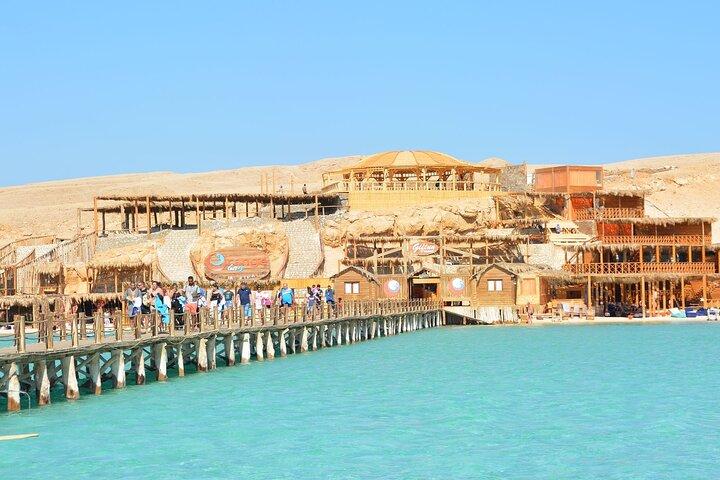 フルガダ島：オレンジベイ島旅行（シュノーケリング、ランチ＆ドリンク付き）