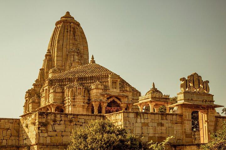 Visite Pushkar e Chittorgarh Fort de Jaipur com Udaipur Drop