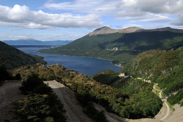 Pernottamento a Ushuaia - Trasferimenti aeroportuali, Parco nazionale e laghi della Terra del Fuoco!