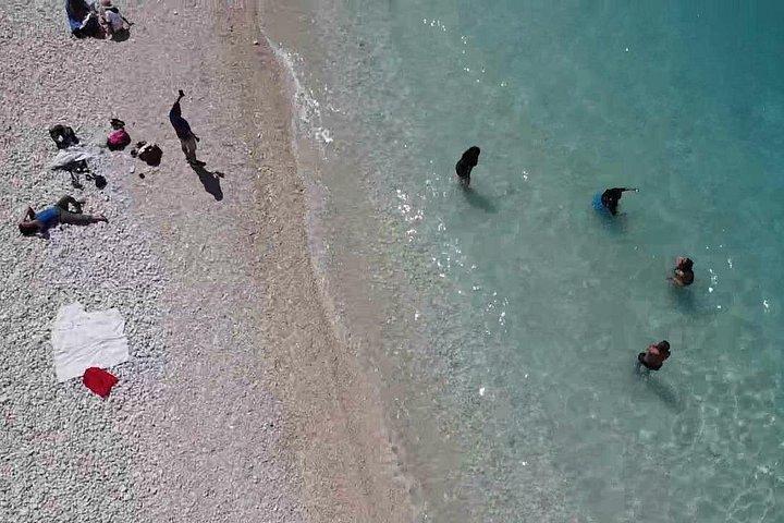ミルトス水泳、メリッサニ湖洞窟ボートツアープライベートツアー