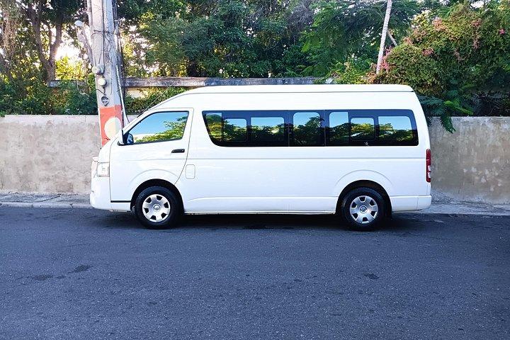 Airport port silver taxi transfer private to pop center
