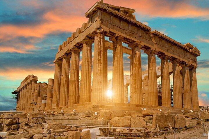 Athen Om natten Kørselstur og middagstid ved havet