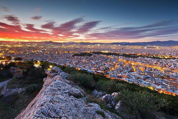 Athen Om natten Kørselstur og middagstid ved havet