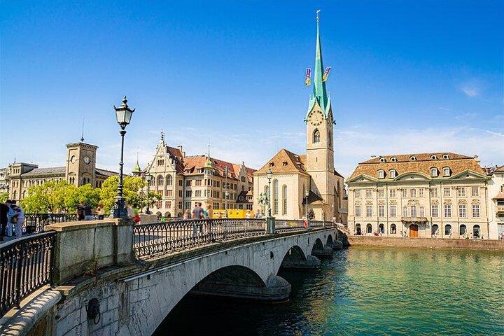 Tour privado de Zúrich con recogida