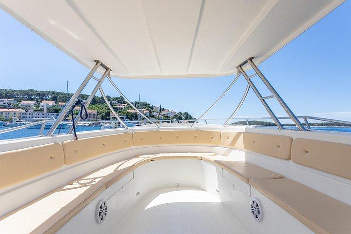 Privater Transfer mit dem Schnellboot vom Flughafen Split in die Stadt Hvar