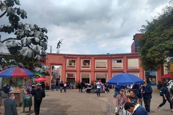 Bogotá City Tour Completo 5 Horas Candelaria y Monserrate