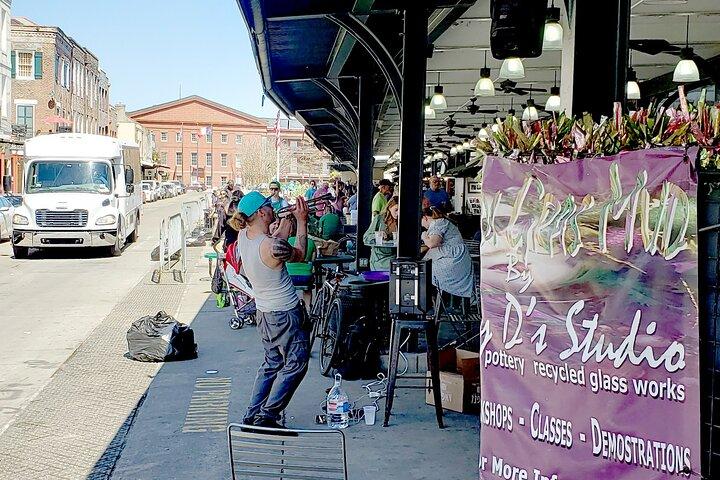 Guida del locale per piccoli gruppi al tour del quartiere francese