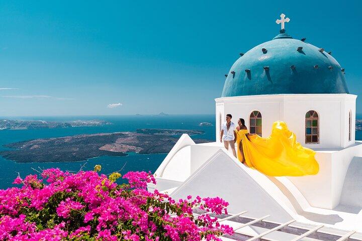 Private Flying Dress-fotoshoot in Santorini