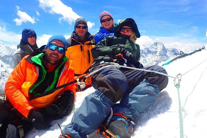 Ama Dablam expedition with Island peak- 30 Days