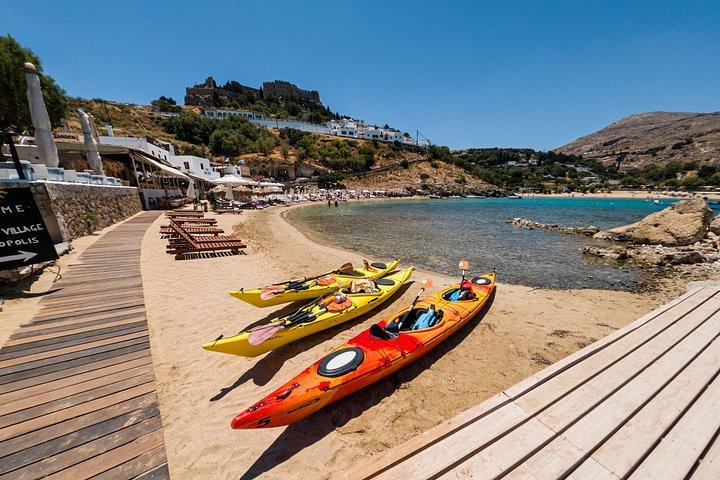 Lindos : プライベートシーカヤックツアー – Discover Lindos