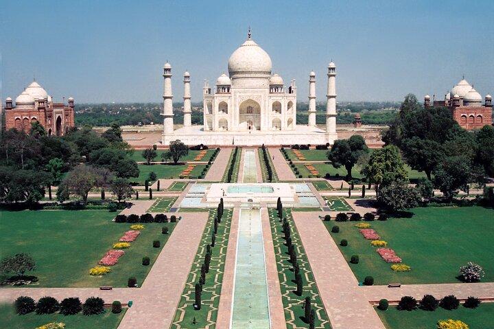 Skip the line "Taj Mahal" & "Agra Fort" Tickets with live Tour Guide.