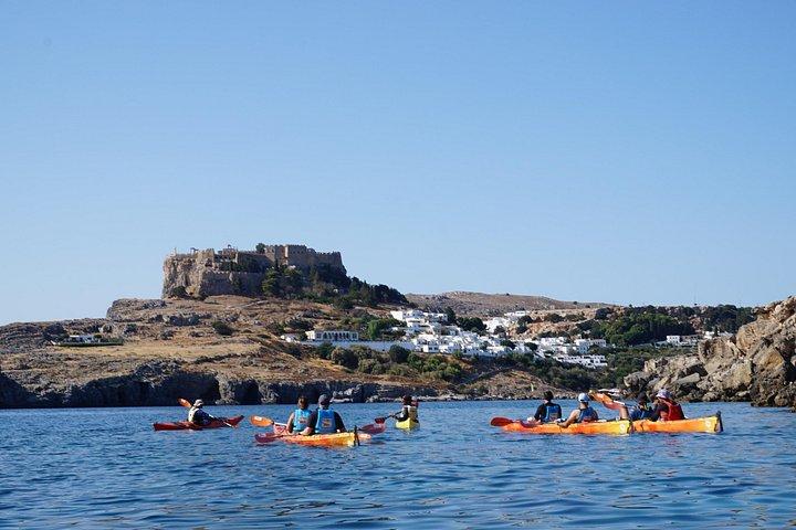Lindos : プライベートシーカヤックツアー – Discover Lindos