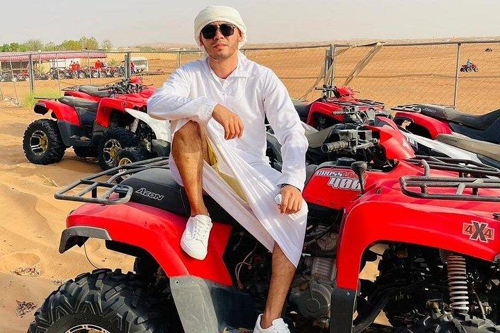 Dubai: Wüstensafari, Quadfahrt, Kamelritt und Abendbuffet