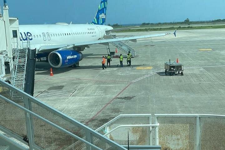 オチョ・リオスのあらゆるリゾートへの「プライベート」空港送迎