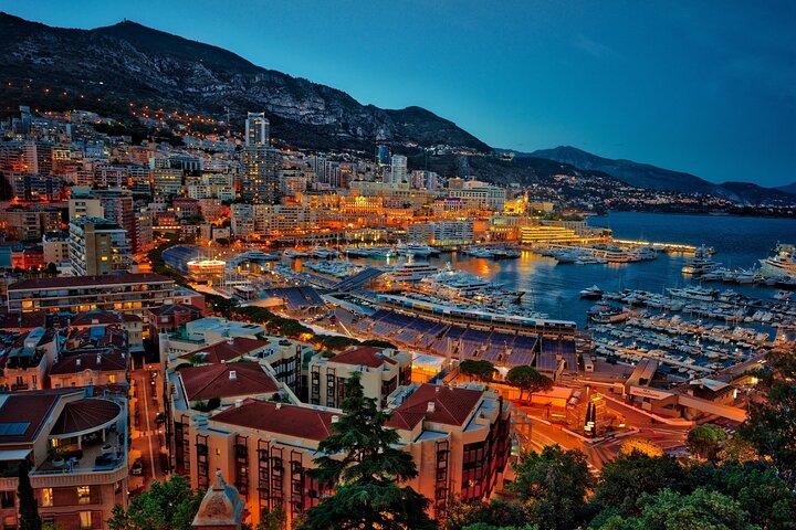 Monaco de nuit en voyage privé de 2 heures