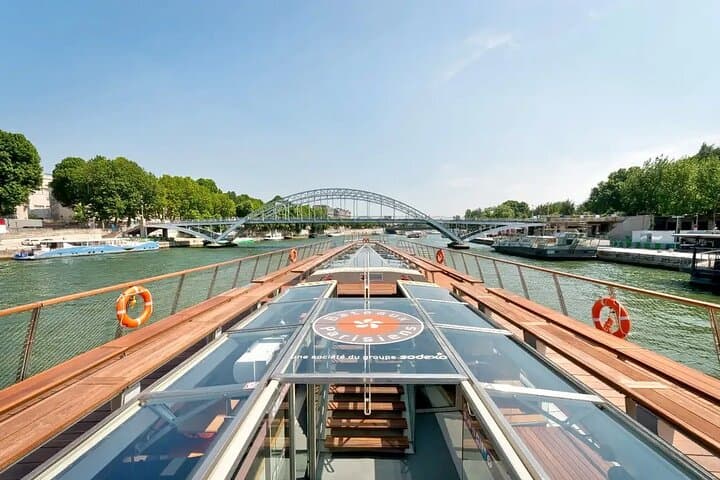 Private 5-hour Paris trip including Dinner on Seine River Cruise