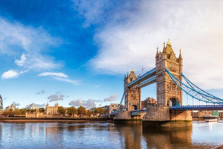 ロンドンの優先入場セント ポール大聖堂プライベート ツアー