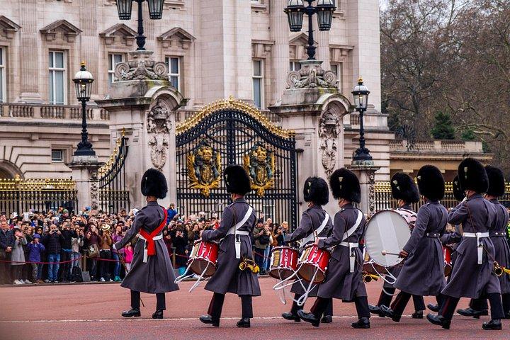 ロンドンカーツアー、タワー、ウェストミンスター、セントポール＆大英博物館