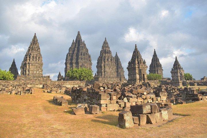 Private Romantic Walking Tour in Yogyakarta