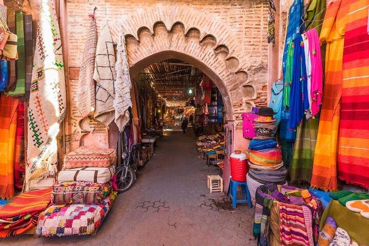 Tour Marocco di 5 giorni: Casablanca, Marrakech, Meknes, Fez e Rabat da Malaga