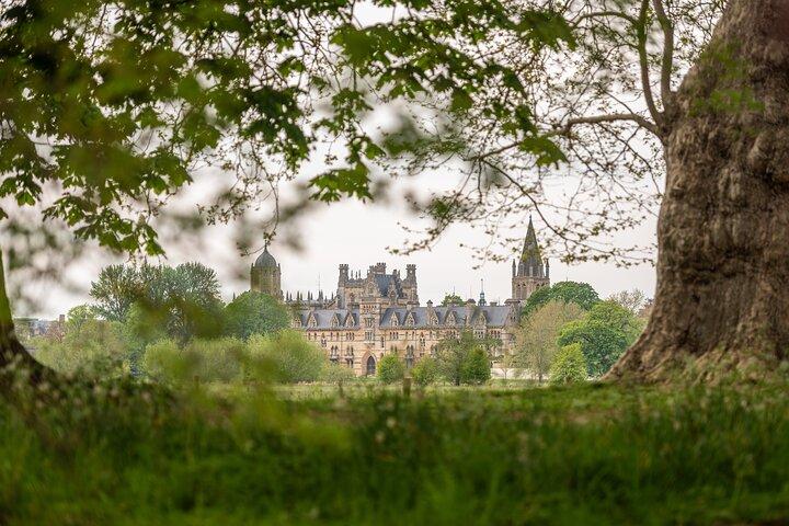 Cruzeiro de chá da tarde em River Cruise em Oxford