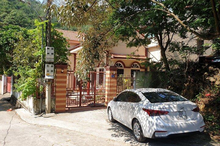 Trasferimento in auto privata tra l'aeroporto di Noi Bai e gli hotel di Hanoi