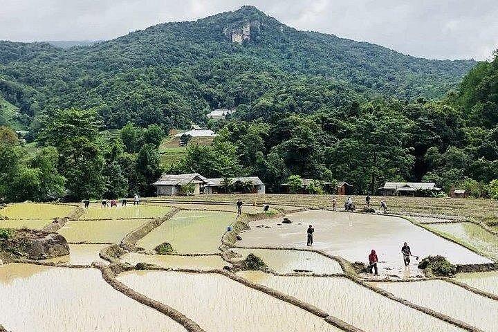 チェンライのベストスポットホワイト、ブルー、ビッグブッダ寺院