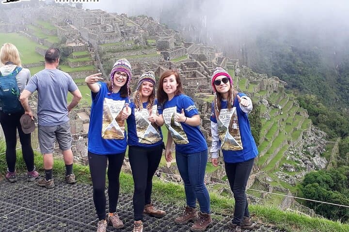 Inca Trail to Machu Picchu 4 Days - Small Group / Reservations 2026