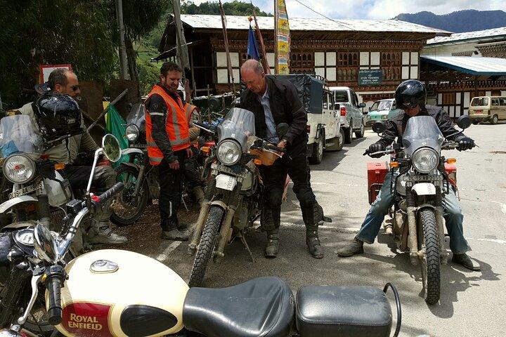 11 - Días Bután Tour en moto