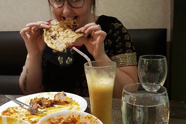 インドの家庭訪問料理のデモ