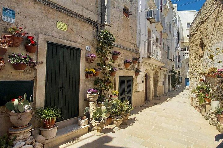 Monopoli City Walk Tour
