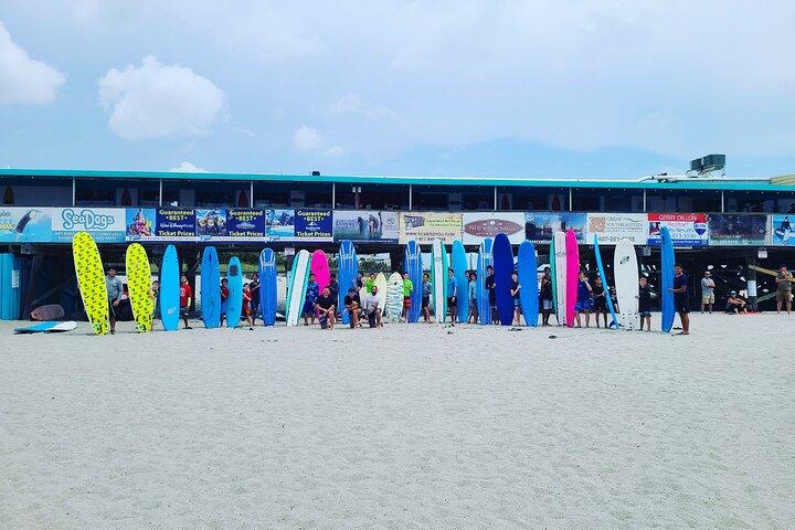 Clases de surf de una hora con instructor experimentado en Cocoa Beach