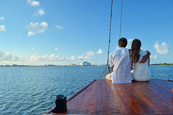 Romantic Lobster Dinner at Cancun (Sunset or Night) (2x1)