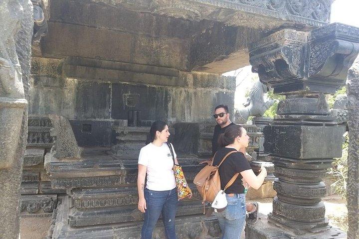 千柱寺院、ワランガル城塞、ラマッパ寺院ツアー