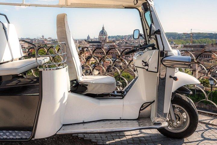Private: 3 hours ETuk Tour in Rome