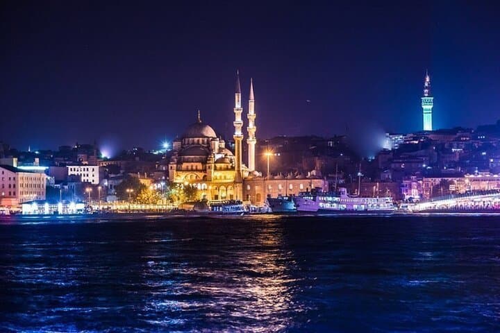 Dinner Cruise with Turkish Show in Istanbul