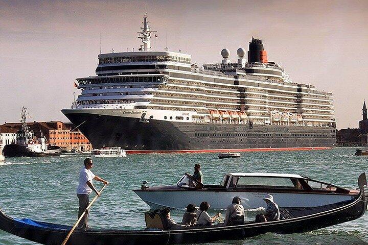Transferência privada da cidade de Veneza para o terminal de cruzeiros Ravenna