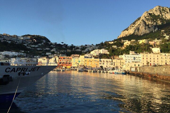 Excursion privée d'une journée à Capri, Anacapri et Grotte Bleue au départ de Naples