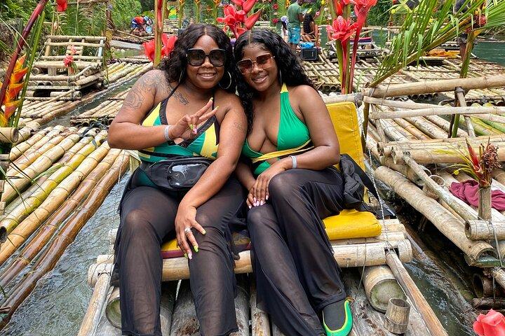 Bamboe River Rafting Ervaring met Kalkstenen Voetmassage