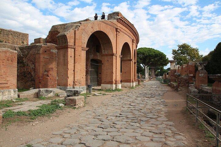 Da Roma a Ostia Antica